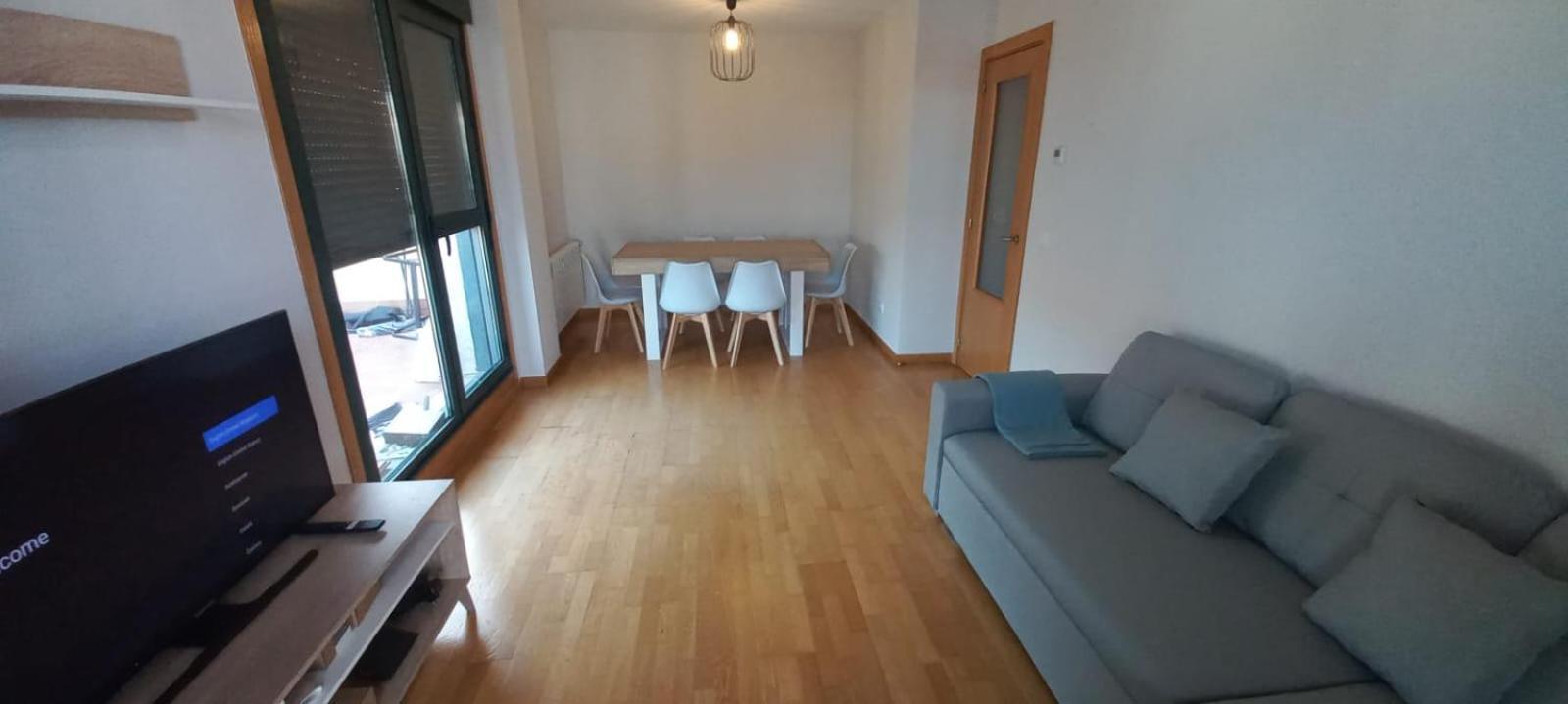 Apartamento Con 2 Dormitorios, Garaje Y Terraza Junto A 巴利亚多利德 外观 照片